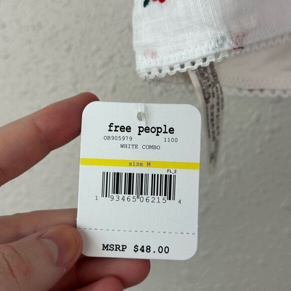 NWT Free People Women’s Bralette Top - Picture 3 of 3